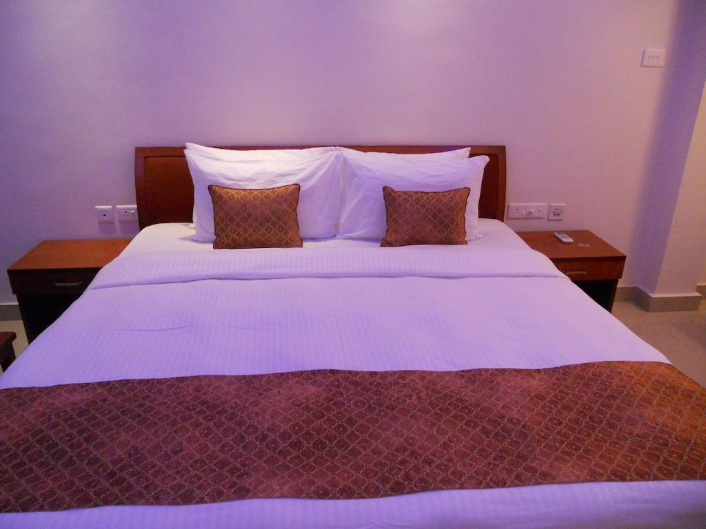 Prayag Aristro Club Kolkata Ruang foto
