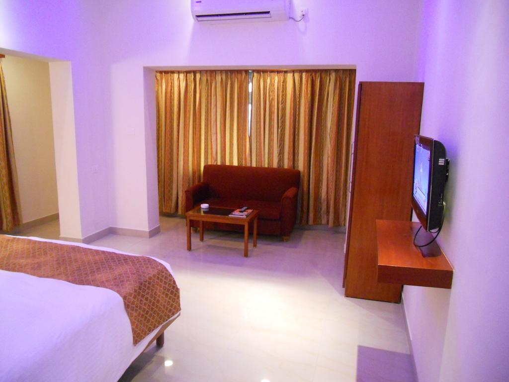 Prayag Aristro Club Kolkata Ruang foto