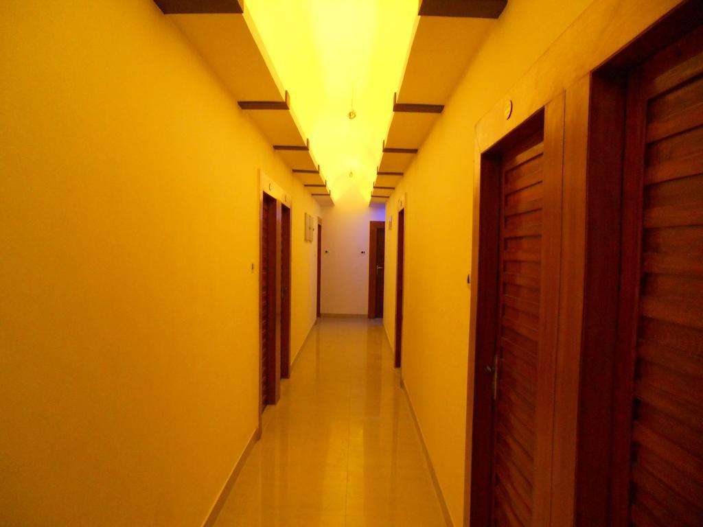 Prayag Aristro Club Kolkata Bagian luar foto