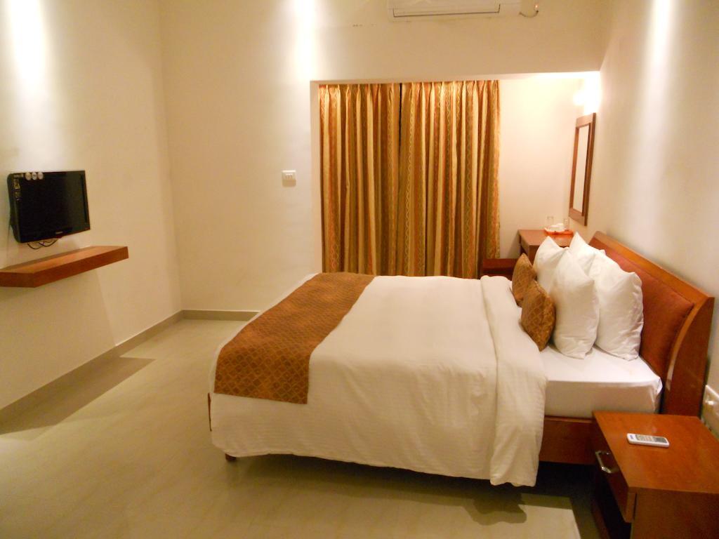 Prayag Aristro Club Kolkata Ruang foto