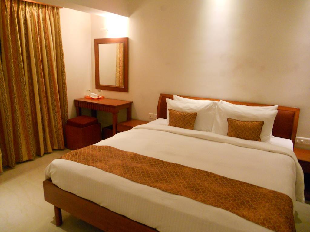 Prayag Aristro Club Kolkata Ruang foto