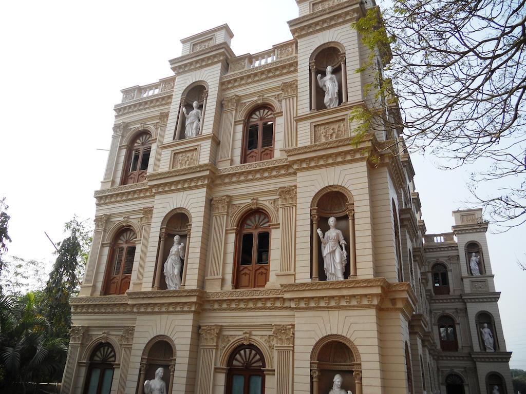 Prayag Aristro Club Kolkata Bagian luar foto